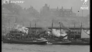 Sir Alan Cobham The Aviator Arrives On The River Tyne After A 22,000 Mile Survey Flight (1928)