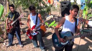 Video thumbnail of "Piensa en Mi : los Heroes de la Sierra (Huichol)"