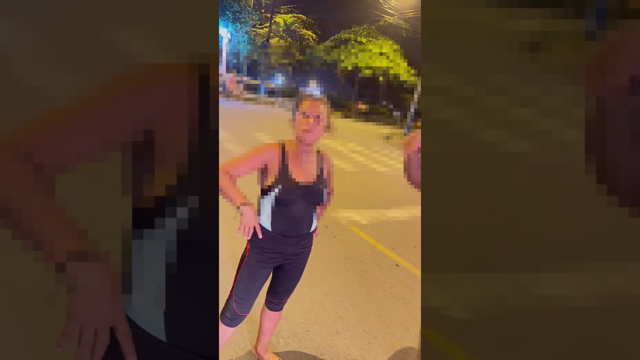 Intervención policial en el sector Las Palmeras para garantizar el orden y seguridad.