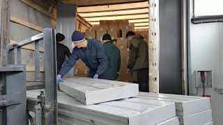Больше 640 000 пачек белорусских табачных изделий везли в грузовике с сокрытием.