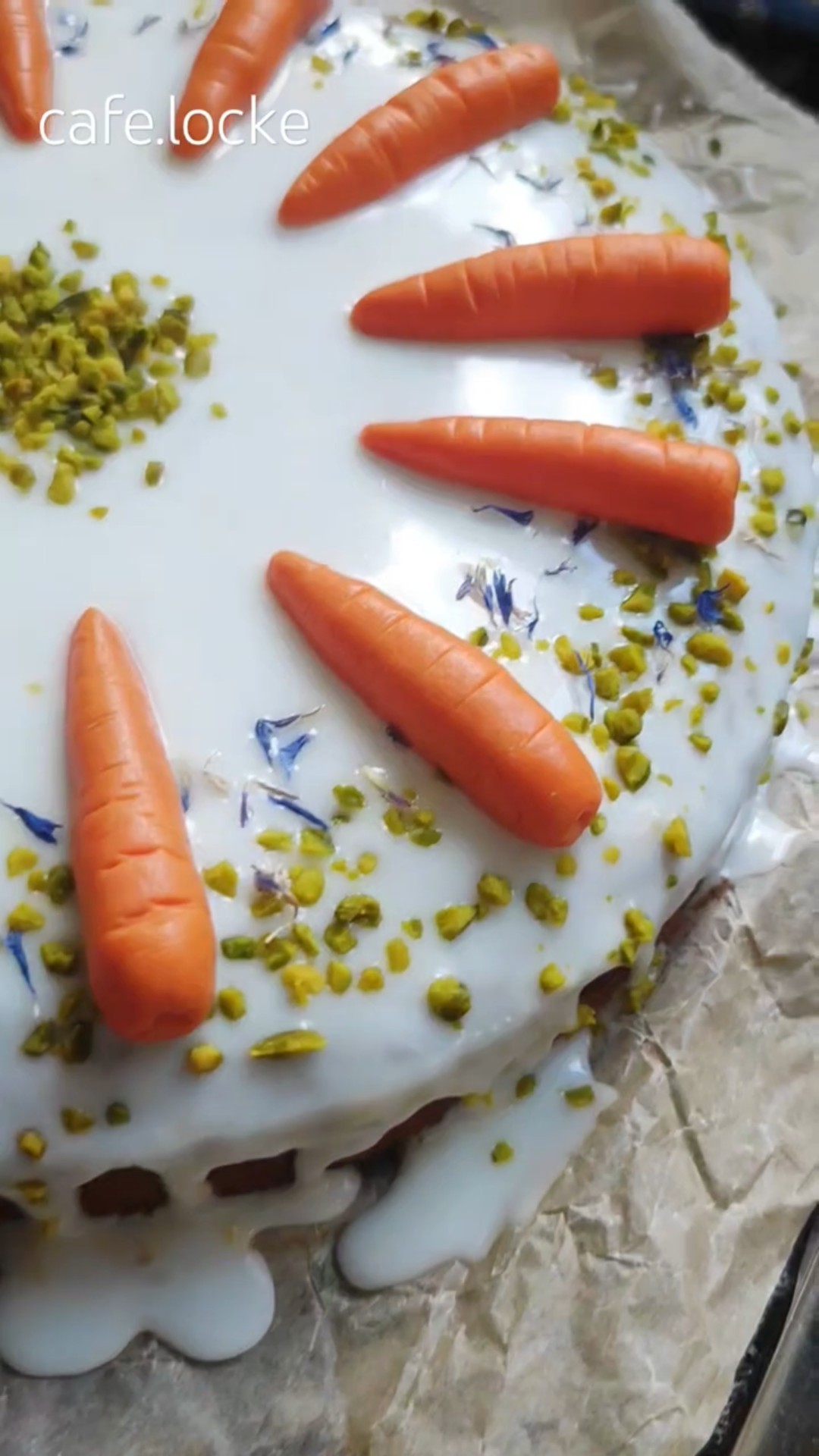 Bester Möhrenkuchen | Rüblikuchen | cafe.locke #ostern #baking #backend ...
