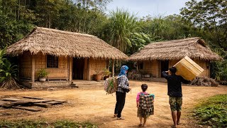 Download Lagu A Pao – Braving the Heavy Rain to Help a Single Mother Finish Fencing Her Home in One Stormy Day MP3