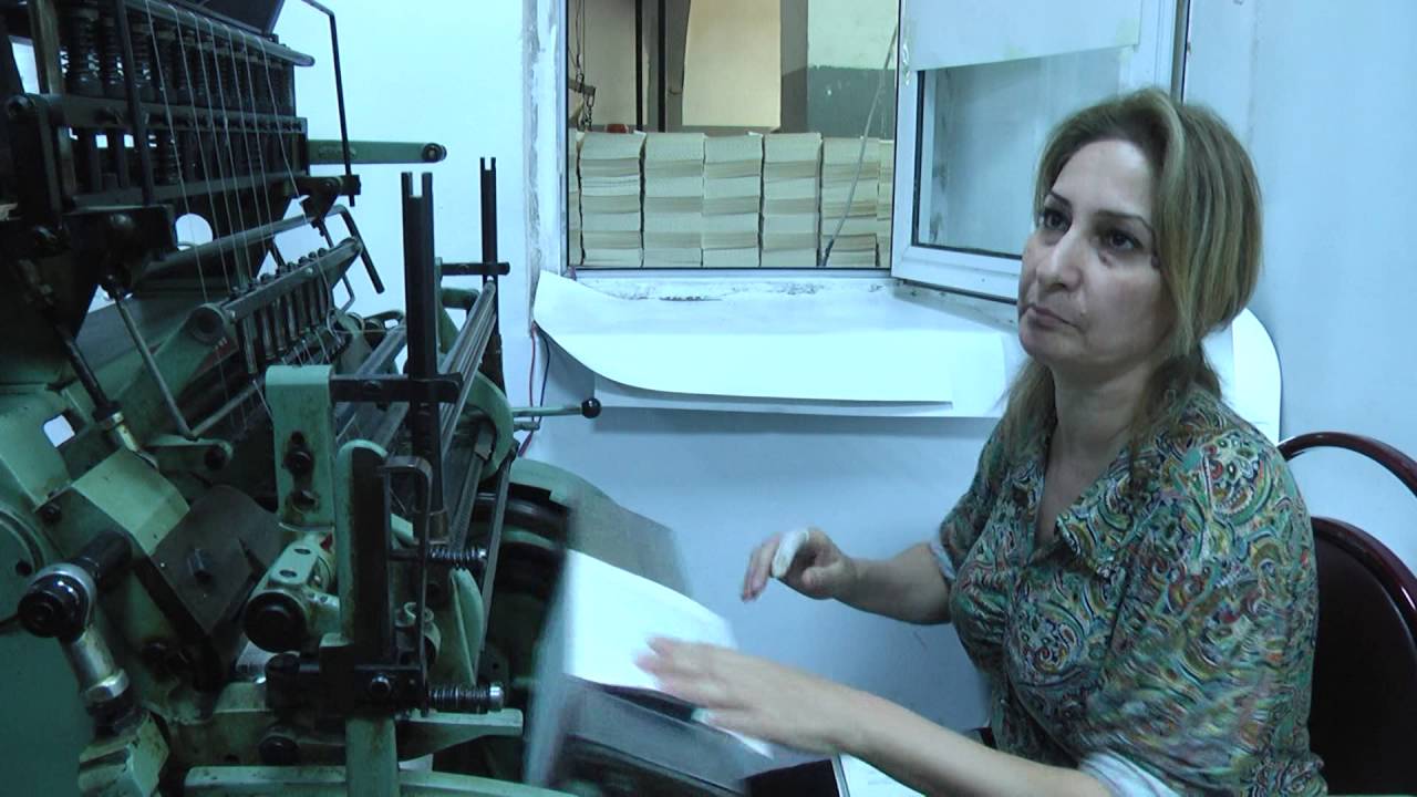 Kitabın doğuluşu -Mazutlu əllərin çap etdiyi ağ vərəqlər