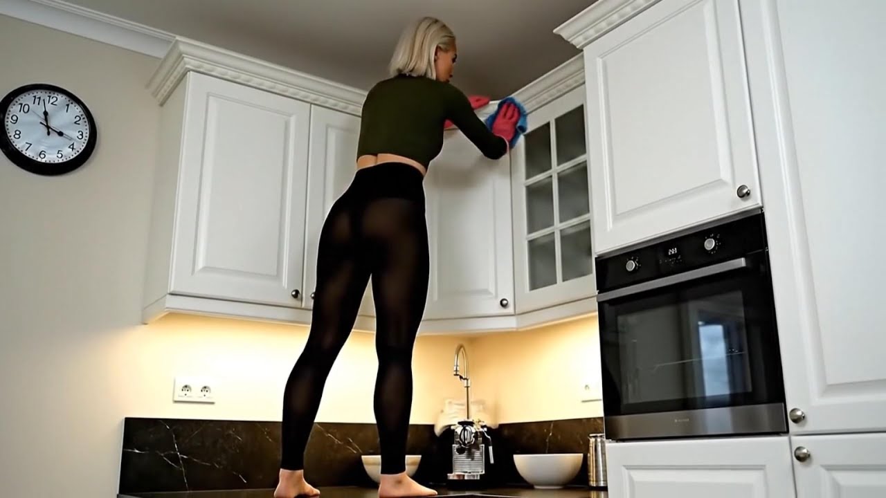 My 18 Year Old Daughter Walked In On Us - Instant Regret.