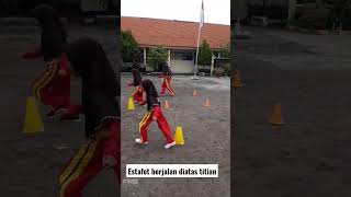 Senam lantai kelas rendah (1,2dan3), gerak keseimbangan, estafet berjalan diatas titian. Senam lantai kelas rendah (1,2dan3), gerak keseimbangan, estafet berjalan diatas titian.