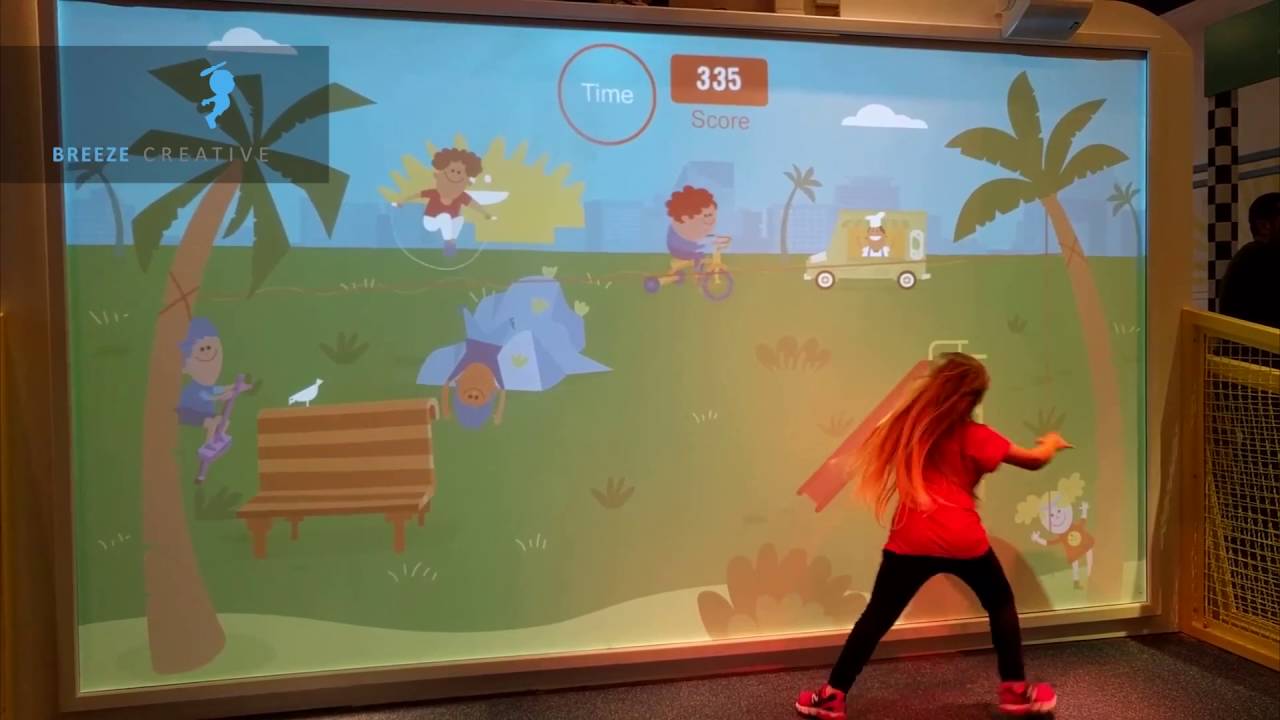 Un mur interactif avec des jeux pour enfants 