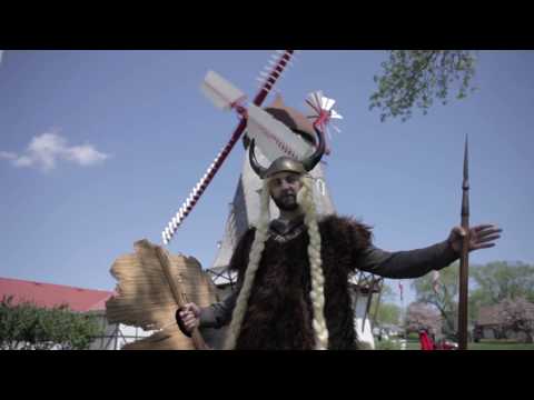 #EpicIowaRoadTrip - A Viking in Elk Horn