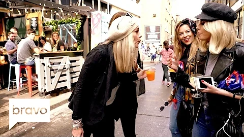 Ladies of London: A Battle of the Carolines (Seaso...