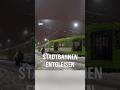 Schneesturm "Elli" lässt Stadtbahnen in Hannover entgleisen #shorts #hannover #bahn #unfall
