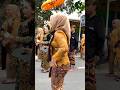 Kebaya Kuning Cantik