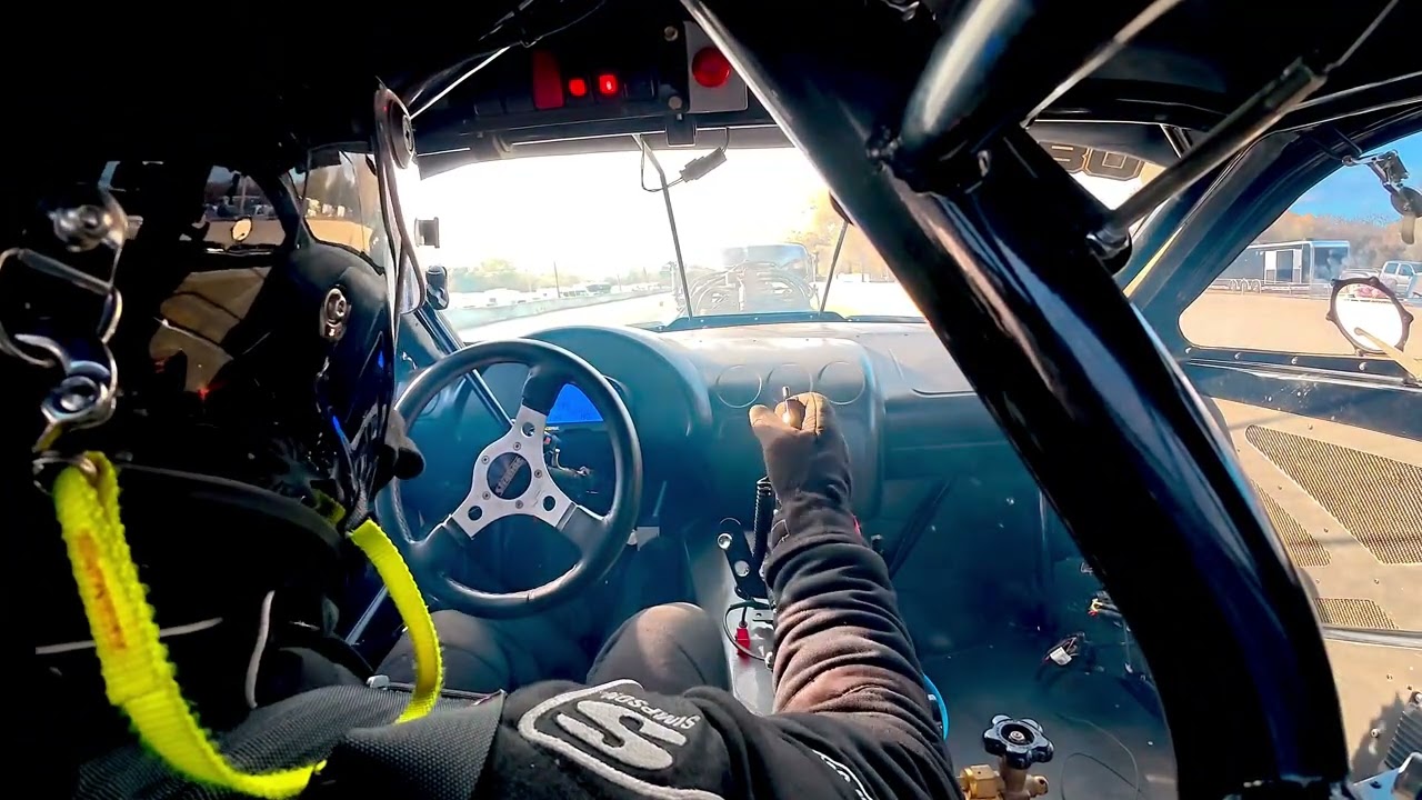 John Carlisle’s Blown BA Hemi Promod Camaro Pops At The Line After A Solid Low 4 Pass. #dragracing 