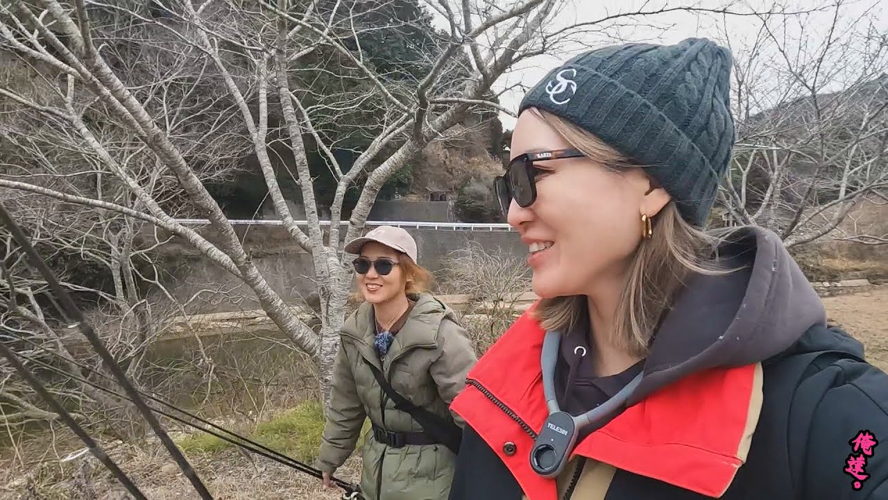 仲良さそうに一級スポットに向かう2人が、この後…。【レイラvs星奈】