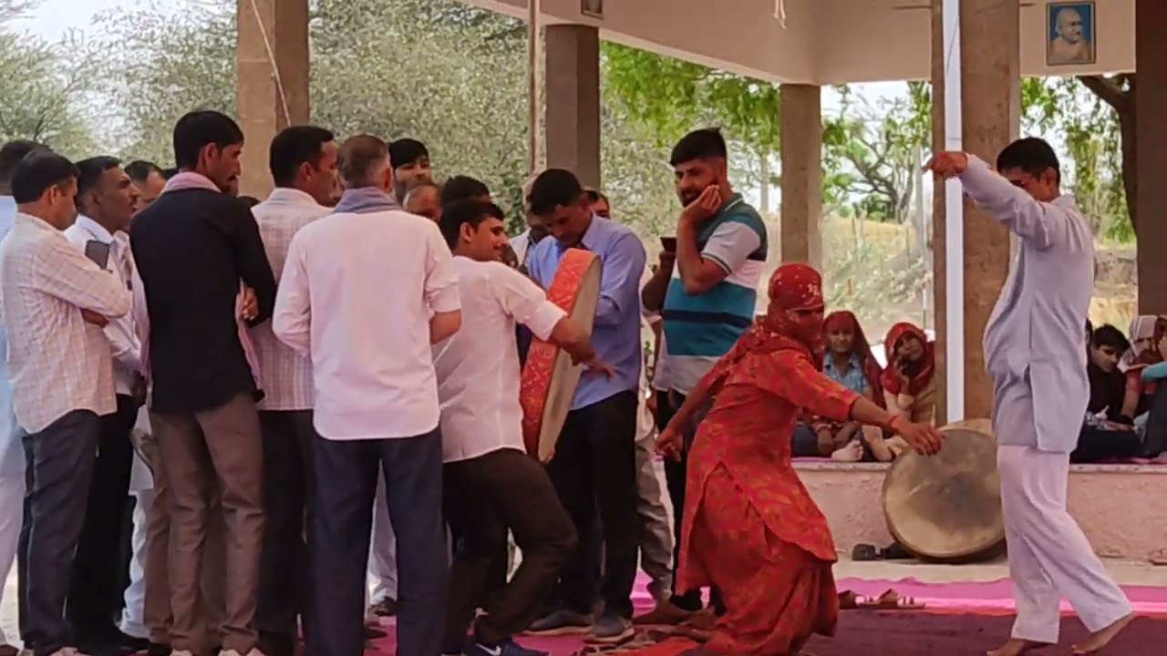 दारूडी तो पीनो छोड़ दें भंवर जी गलियां मे रुलतो फिरगो#धमाल #की #प्रस्तुति #धमोरा चंग मंडली द्वारा