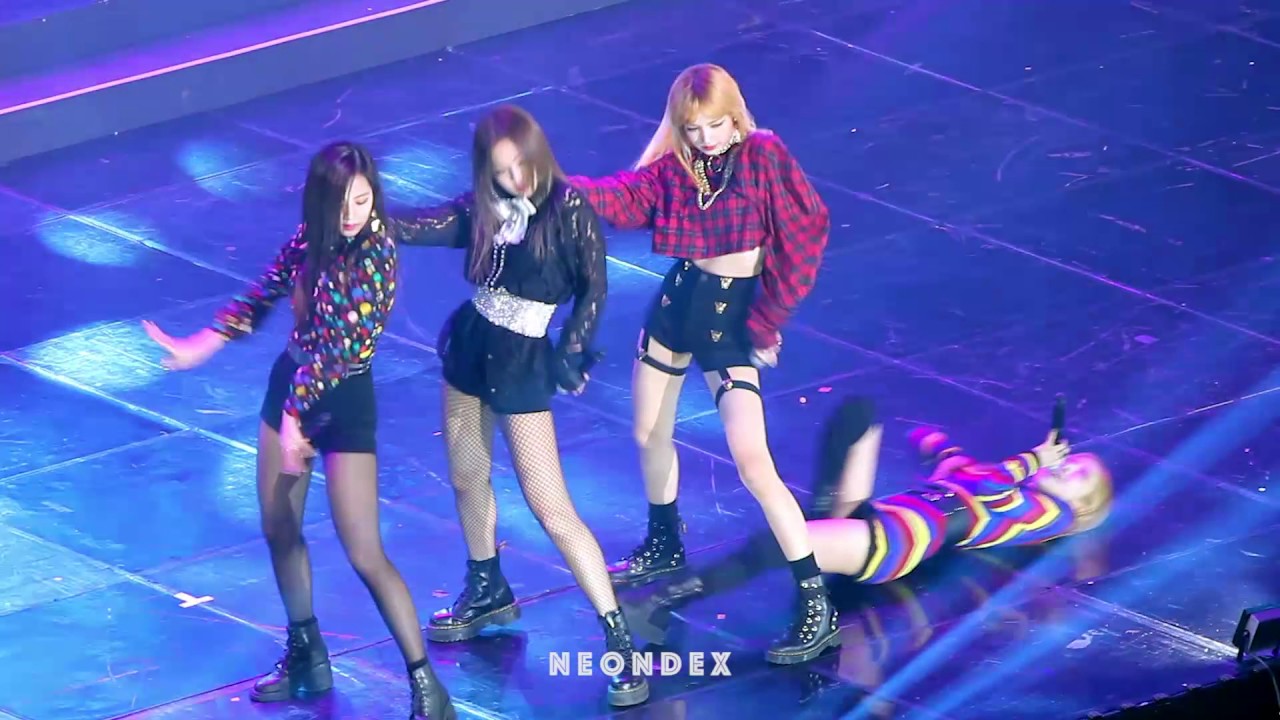 170119 서울가요대상 SMA Blackpink Lisa 블랙핑크 리사 Focus - 불장난, 붐바야(Playing with fire, Boombayah)