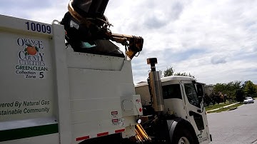 Side Loader Garbage Truck (FCC Environmental Services) Part 3