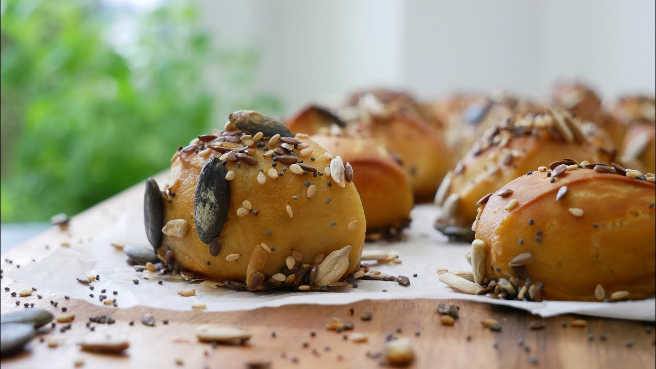 Laugenkonfekt mit Saaten Backen (Rezept) || Baking Mini Pretzel Rolls with Seeds || [ENG SUBS]