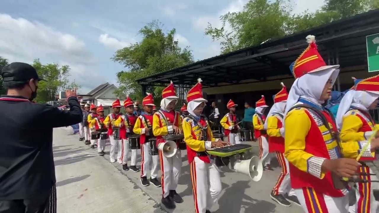 SDN Gedongarum Kec. Kanor Kab. Bojonegoro  - Lomba Drumband Gebyar SMP N Kanor