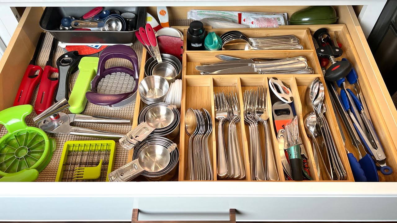 Expandable Bamboo Utensil Drawer Organizer