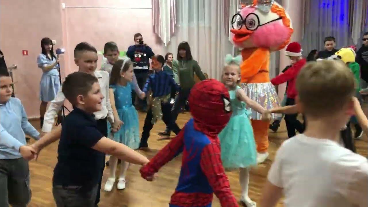 сценарий доу 8 марта с бабой ягой