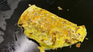 EASY THANKSGIVING OMELETTE RECIPE | BLACKSTONE GRIDDLE RECIPES | THANKSGIVING LEFTOVERS RECIPES