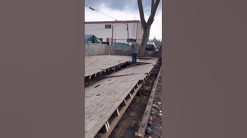 How to demolish a deck #carpentry #diy #diytip #carpentrytips #deckbuilding #shorts
