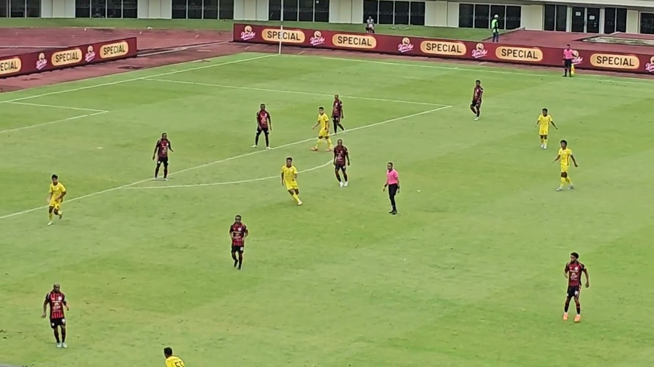 BABAK KEDUA PERSIPURA VS BARITO PUTRA