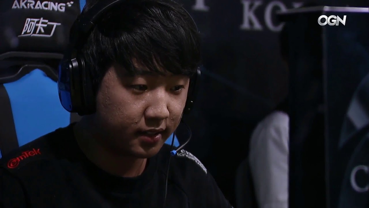 LZ Khan (Jax) VS SKT Untara (Shen) Game 1 Highlights | 2017 LCK Summer Split Finals