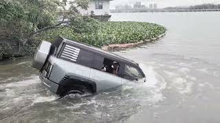 BYD U8 : Is this a stunt or something real? #car #offroad