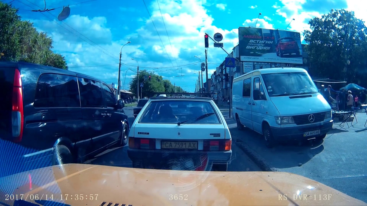 Видео регистратор RS - DVR-113F город день