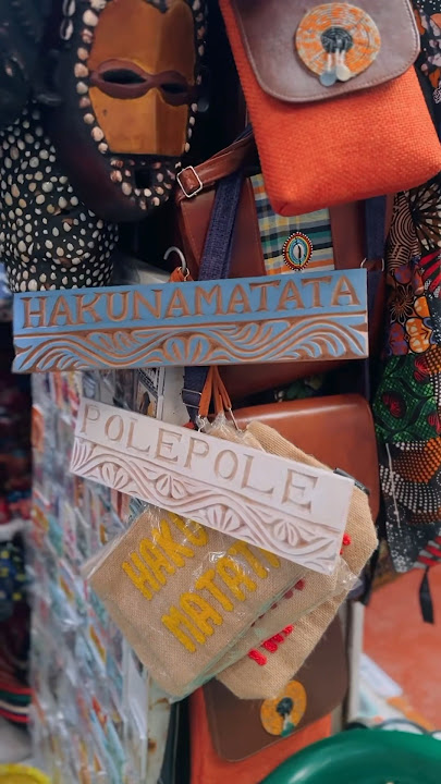 Exploring the vibrant Arusha Maasai Market with our amazing clients! 🛍️✨ #masai #tanzania  #arusha