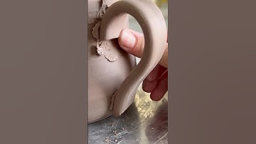 How I attach mug handles #mugs #pottery #ceramics #clay #handmademugs #howto #ceramic