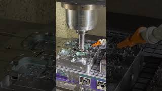 Liberando el poder del #fresado CNC en la #fabricación de #moldes de #precisión #prototipos