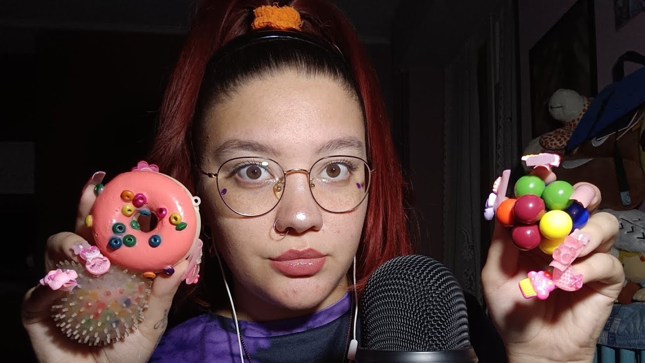 FAST & AGGRESSIVE (Tapping, Squeezing, Mouth Sounds, Hand Movements, Spit Painting) 😴💜  | ASMR ITA