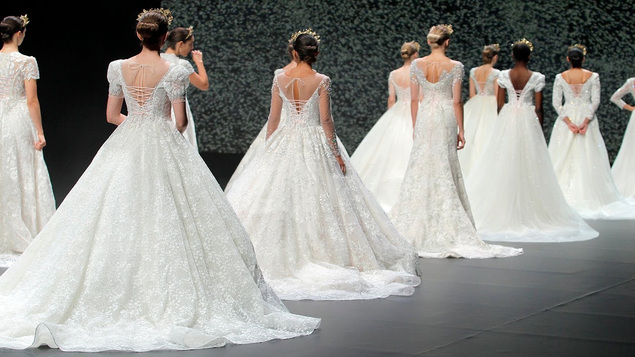 Vestal | Bridal Spring 2021 | Barcelona Bridal Fashion Week