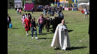Vecinos de Punxín y visitantes salieron en procesión con el San Wintila
