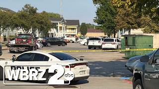 New details in shooting that killed one man and injured four along N. Ardenwood Drive
A 22-year-old man was killed, and four others were injured in a shooting at a Baton Rouge apartment complex that police say stemmed from an ongoing dispute between two groups.
First aired 8/31/2026
Read more here: https://www.wbrz.com/news/new-details-in-shooting-that-killed-one-man-and-injured-four-along-n-ardenwood-drive
Subscribe to our YouTube channel: https://www.youtube.com/channel/UCoQpvOIKyDMhvLsu7VWI6lA
Stream live newscasts all day on WBRZ+: https://www.wbrz.com/news/live-watch-wbrz-streaming-live-on-tv-in-baton-rouge-and-shreveport/
Facebook: https://www.facebook.com/WBRZNews2
Follow WBRZ on Twitter: https://twitter.com/WBRZ New details in shooting that killed one man and injured four along N. Ardenwood Drive