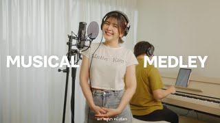 MUSICAL MEDLEY แค่หลับตา, จำไม่ได้หรือไร, โลกสีเทา | หนูนา หนึ่งธิดา [Live Session]