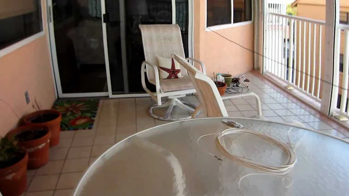 W5SJ works Yemen from the Beach in Florida 05-0612.MOV