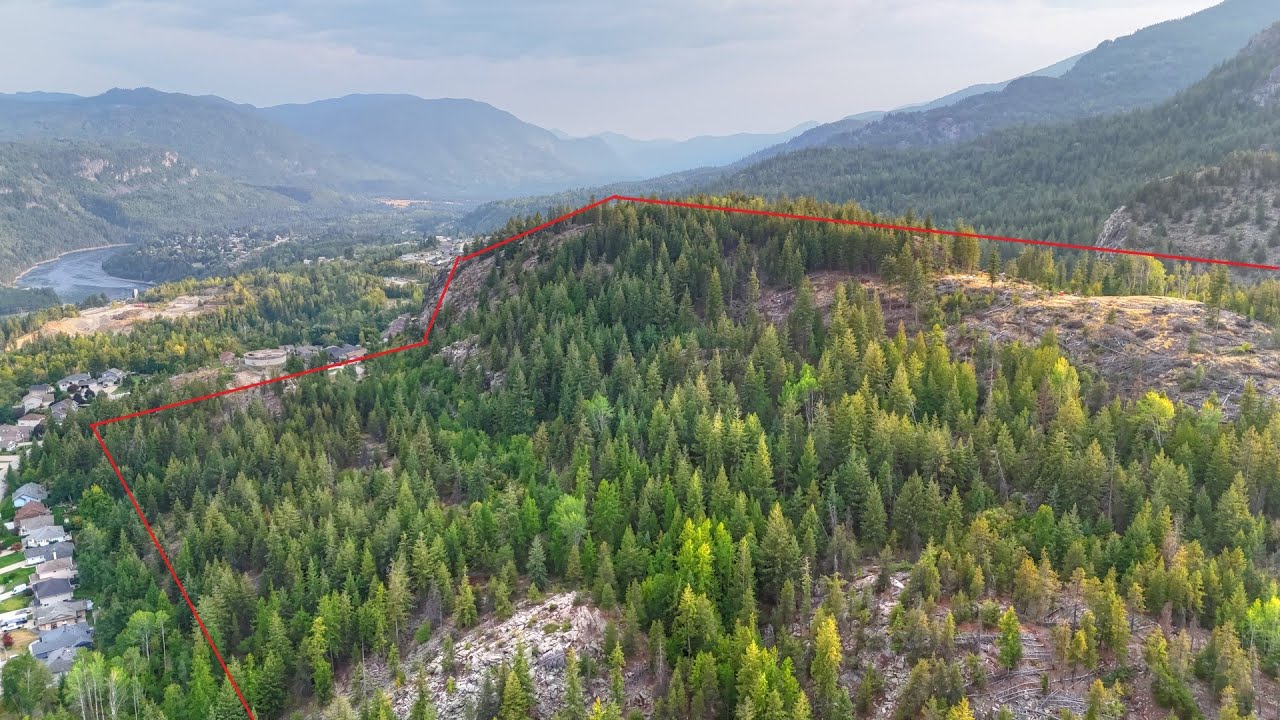 PG 199045 3400  14th Ave, Castlegar, BC Spectacular Views! Mountain Top 40 Acres In Castlegar!