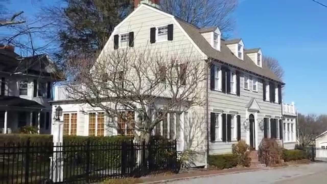 LIGHTS Paranormal Founder Drives To The Amityville Horror House - YouTube