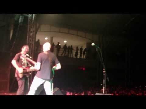 ILEGALES - en vivo - Quito 2011 - Yo soy quien espia los ...