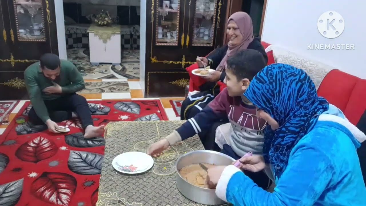 نورا جبرت بخاطرى بعد اللى حصل  قولولى رايكم   عملت احلى طريقه للبسبوسه المكرمله بدون لبن ولا زبادى