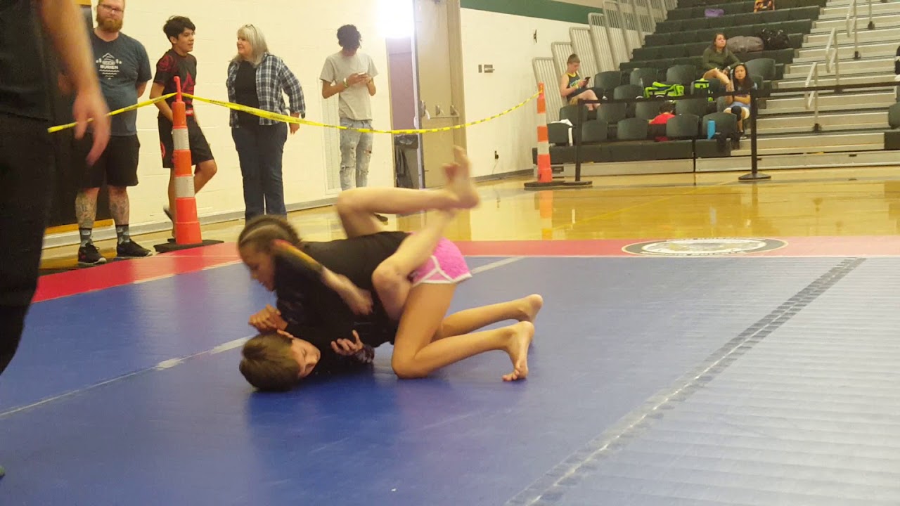 Carter vs Elisa, no gi match 1