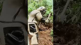 Hornet Man vs பெருசா இருந்த குளவிக் கூடு! 😱🔥 #BraveMan #ViralShorts