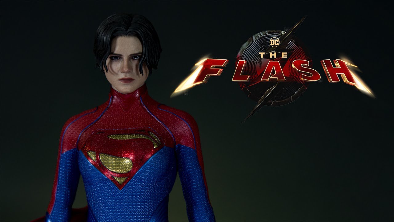 Hot Toys Supergirl from the Flash - YouTube