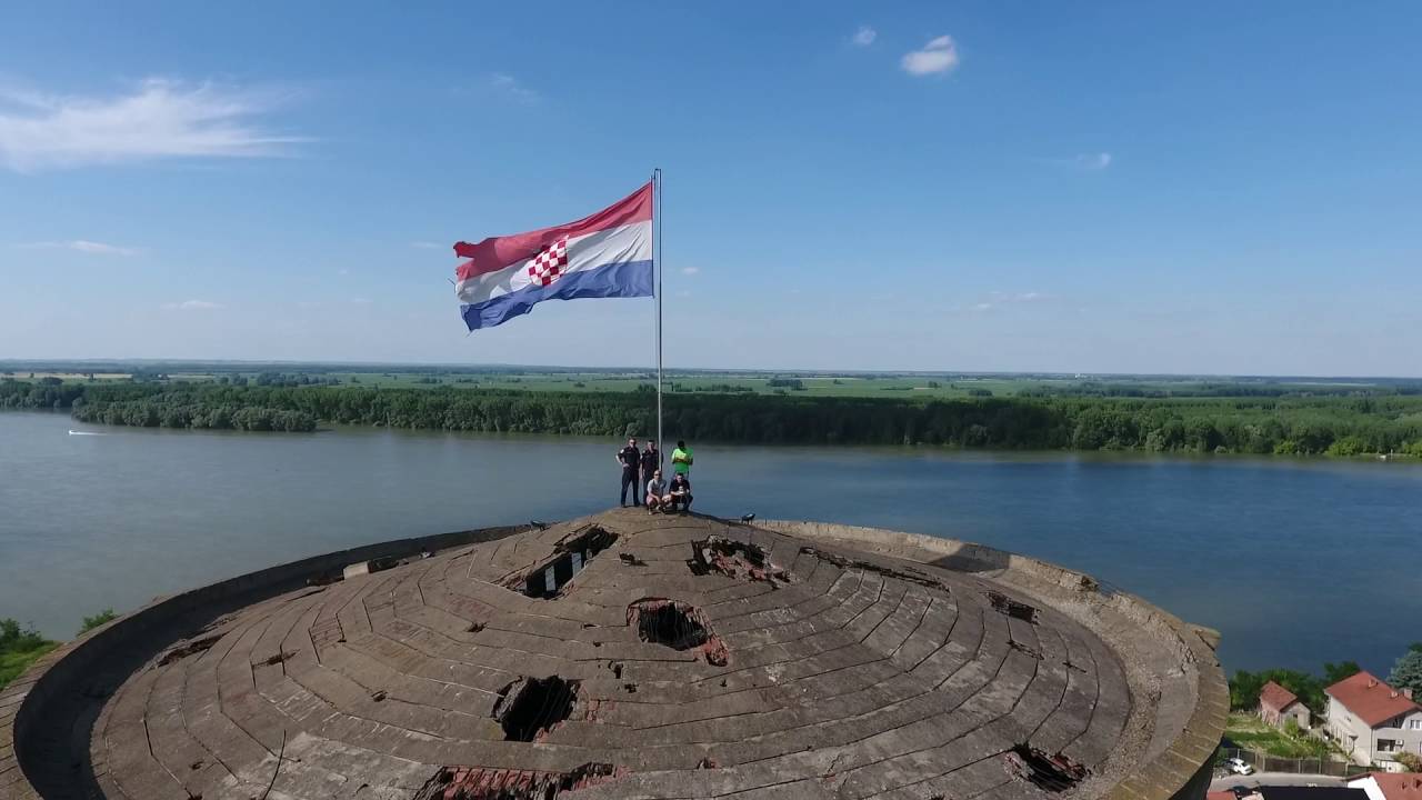 VUKOVAR VODOTORANJ YouTube