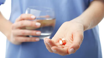 Does long term use of omeprazole cause dementia?
