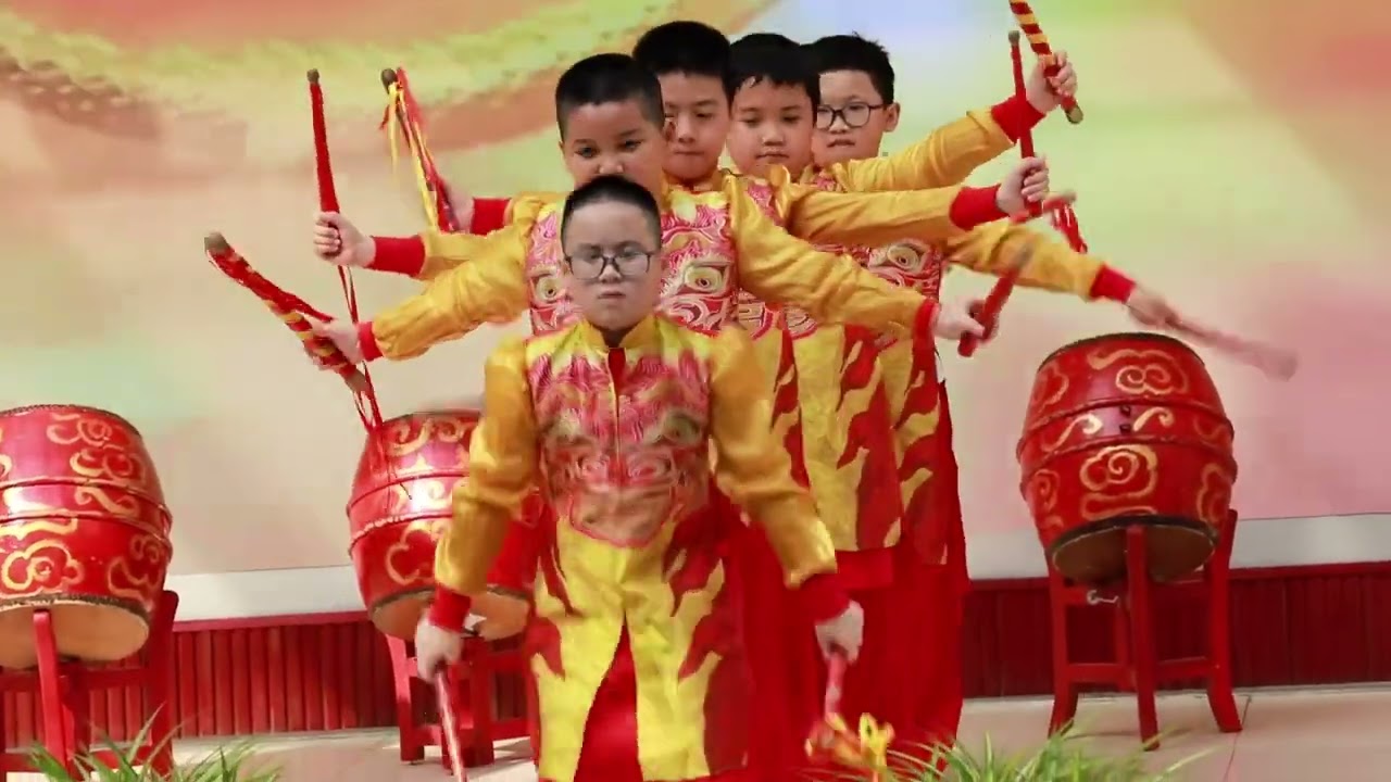 Team 4A6( mashup:🎶 Nam quốc sơn hà🎶 Đất nước lời ru🎶 Việt Nam thịnh vượng sáng ngời)  