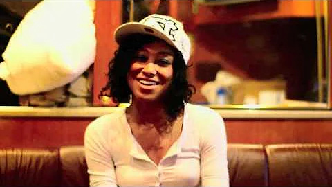 Boxx Talk Interview with Alexis Brown from Straigh...