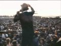 Capture de la vidéo Sugar Minott " Rough Ole Life (Babylon)" Live Reggae Sunsplash 1983 (Jamaîca)